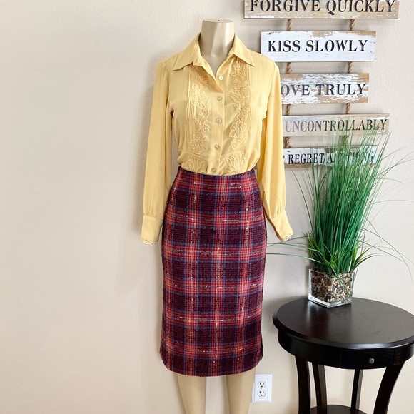 HALOGEN  | Red Plaid Wool Midi Pencil Skirt Sz 12 - Picture 2 of 9